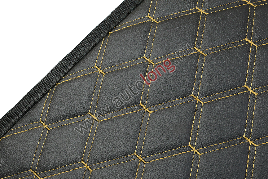 Органайзер  в багажник из эко кожи FOR CARS (р-р М 50*31*31 см) двойной ромб (черный, золотая нить)