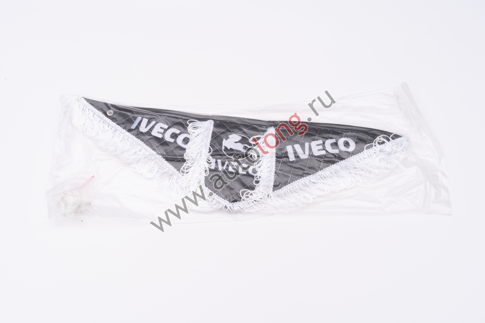 Вымпел Тройной (эко-кожа) вышивка IVECO черный с белой бахромой Вымпел Тройной (эко-кожа) вышивка IVECO черный с белой бахромой