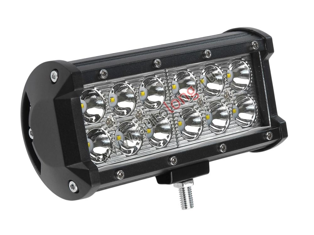 Фара противотуманная светодиодная дальний свет Led 121-120W Фара противотуманная светодиодная дальний свет Led 121-120W