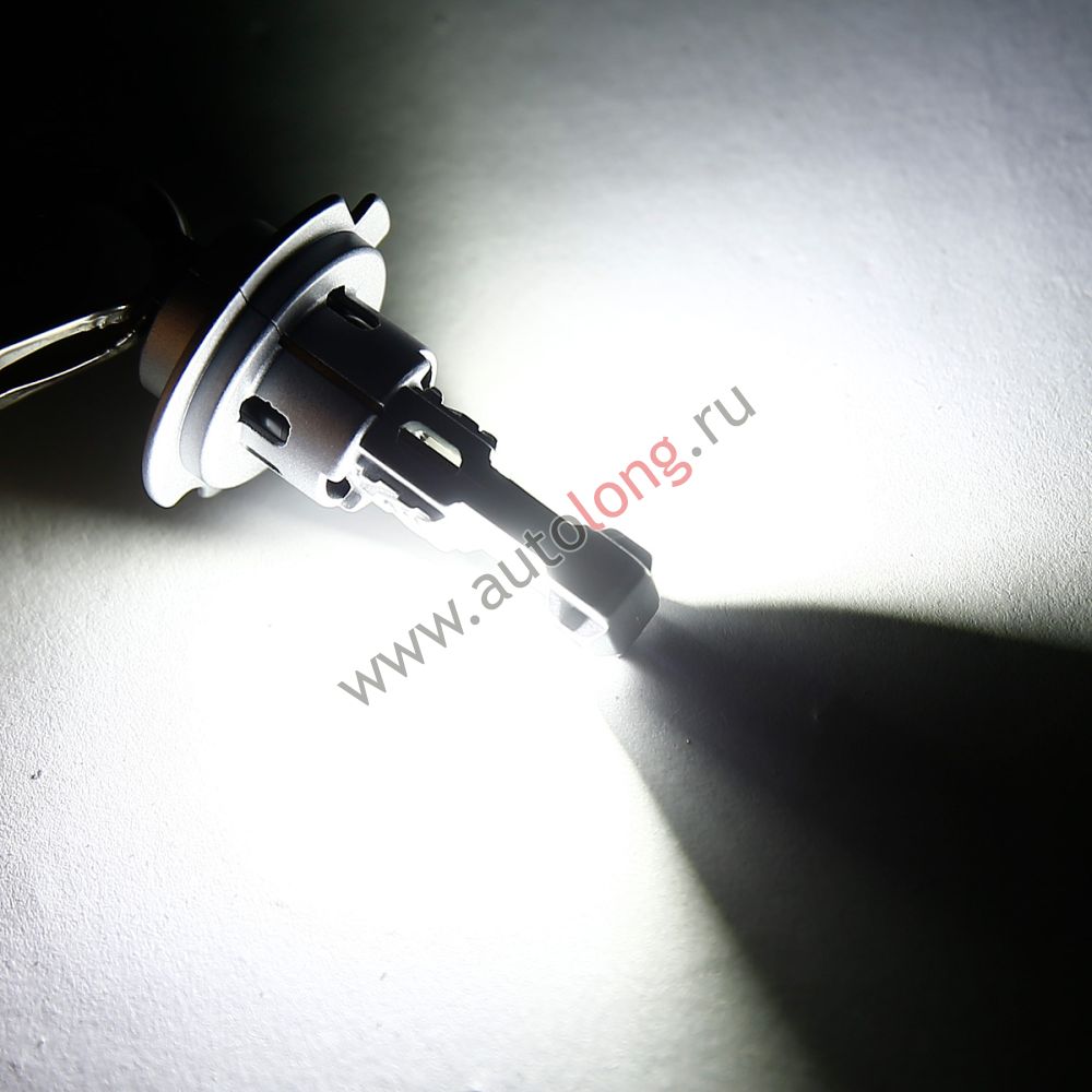 Светодиодные лампы H7 с вентилятором, 12-18V, 30W, 12000Lm, 5000К Светодиодные лампы H7 с вентилятором, 12-18V, 30W, 12000Lm, 5000К