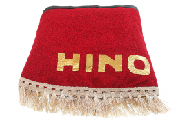 Ламбрекен лобового стекла и угол HINO (Красный с золотым) Ламбрекен лобового стекла и угол HINO (Красный с золотым)
