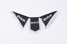 Вымпел Тройной (эко-кожа) вышивка DAF черный с белой бахромой Вымпел Тройной (эко-кожа) вышивка DAF черный с белой бахромой