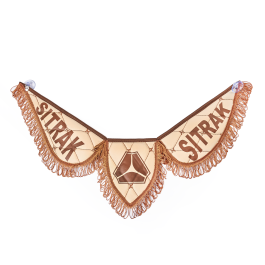 Вымпел тройной SITRAK из эко-кожи бежевого цвета (на присосках) Вымпел тройной SITRAK из эко-кожи бежевого цвета (на присосках)
