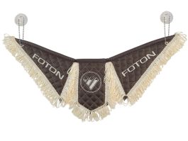 Вымпел автомобильный Тройной FOTON (экокожа с вышивкой) коричневая кожа и бежевая бахрома (11928) Вымпел автомобильный Тройной FOTON (экокожа с вышивкой) коричневая кожа и бежевая бахрома (11928)